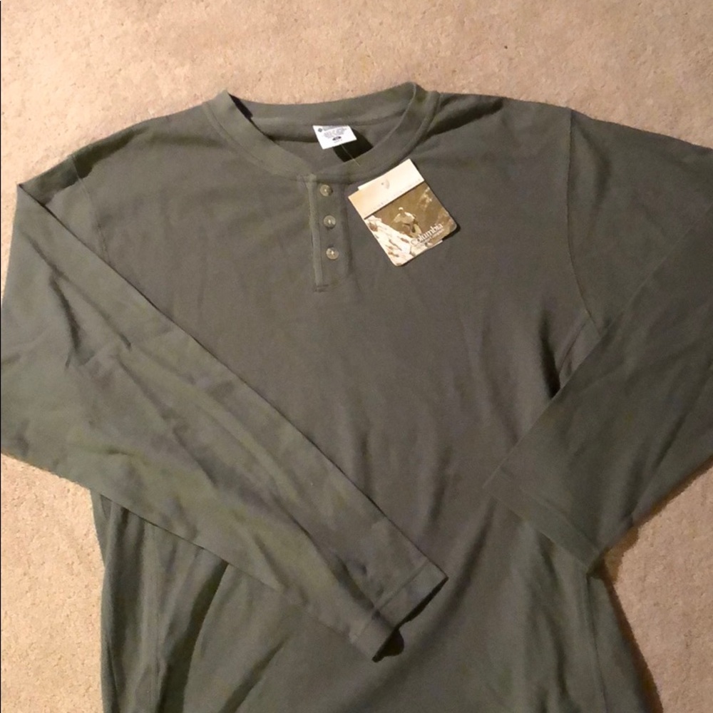 Men’s Columbia Green Henley